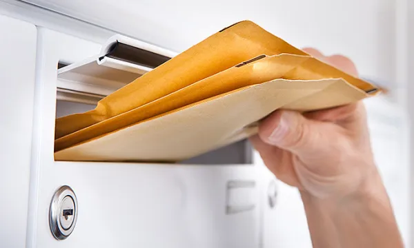 correo-buzon-sobresshut-1509242271.jpg