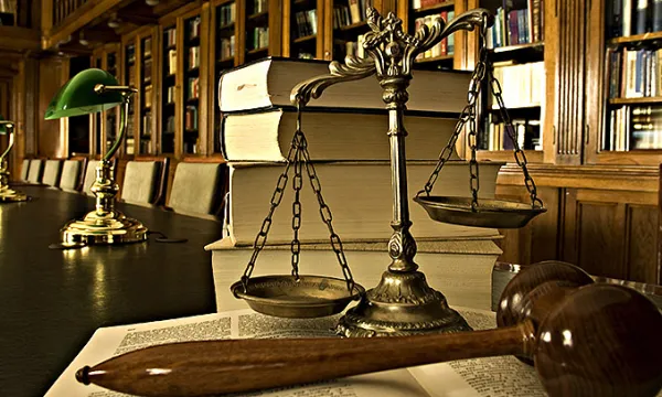 derecho-justicia-malletebig-1509242158.jpg