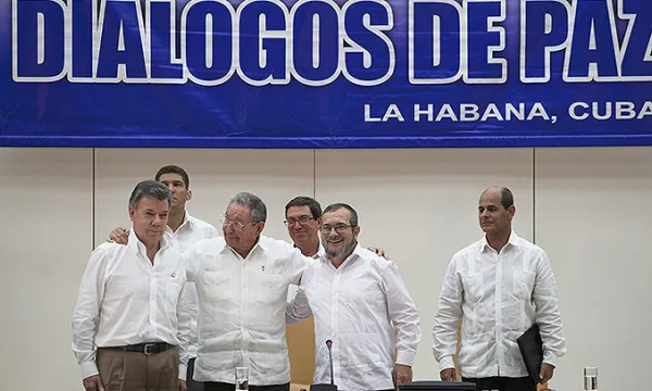 dialogosdepaz-acuerdo-lahabana2pres-1509242178.jpg
