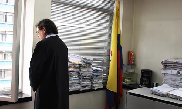 juez-justicia-despachojuanrivadeneira-1509241809.jpg