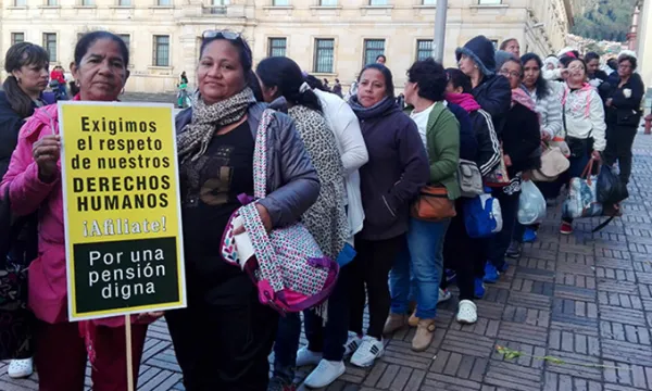 madres-comunitarias-protestajuan20camilo20rivadeneira-1509242040.jpg