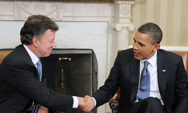 medi-110419-01-santosobama-1509244070.jpg