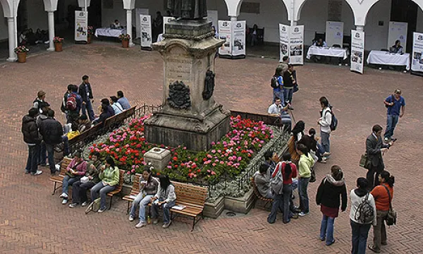 medi-150710universitarioshp-1509242682.jpg