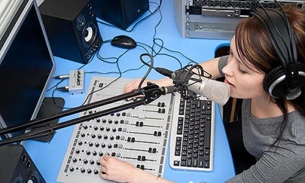 medi-160311mediosthink-1509242336.jpg