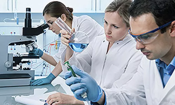 medi120626laboratorio1-1509244004.jpg