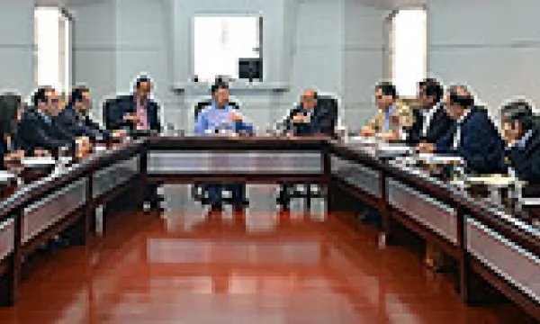 medi130429social1-1-1509243702.jpg