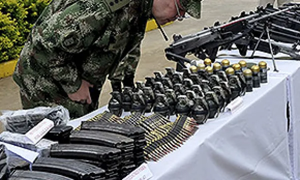 medi140213armas1-1509243399.jpg