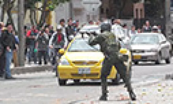 medi141001policia1-am-1509243044.jpg