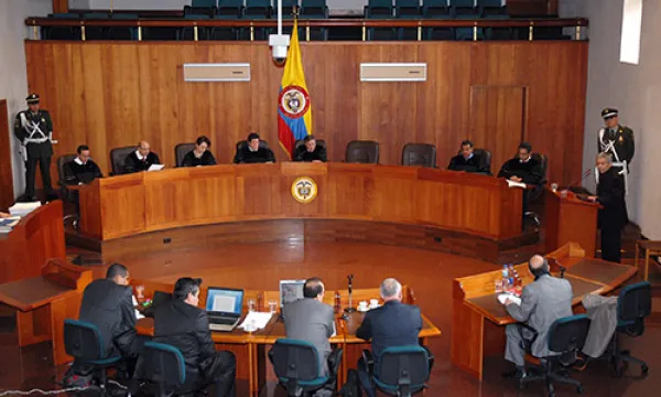 medi141212cortesuprema-1509242389.jpg