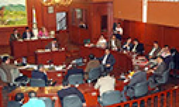 medi141712asamblea-del-valle2-1509242936.jpg