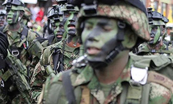 medi142312militares1-1509242930.jpg