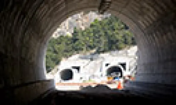 medi142509tunel2-1509243052.jpg