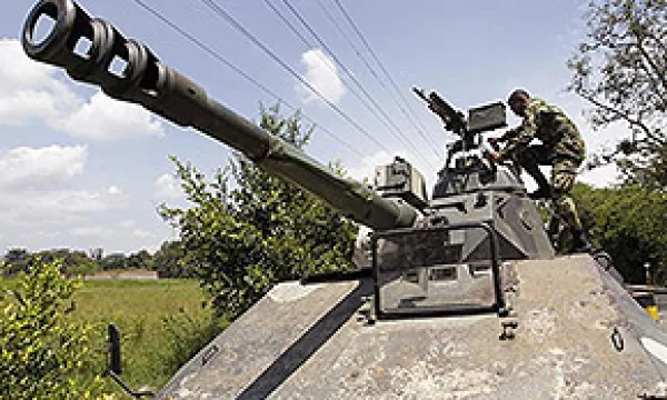 medi143005militares1-1509243233.jpg