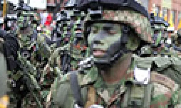 medi143007militares1-am-1509243145.jpg