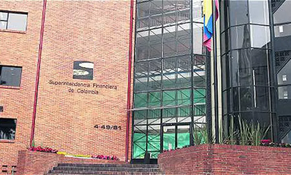 medi151706superfinancieraet-1509242722.jpg