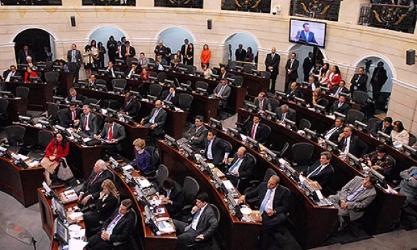 medi152804senado20hpjpg-1509242787.jpg