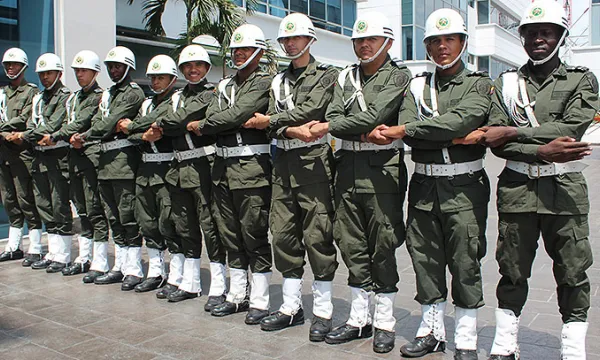 policia-nacional-fuerzas-armadas1ponal-1509242143.jpg