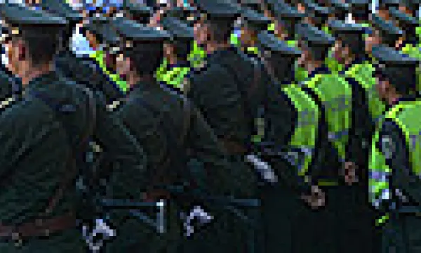 policia2-pres-1509243349.jpg