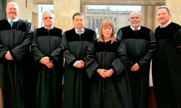 seccion-segunda-ce-1509241613.jpg
