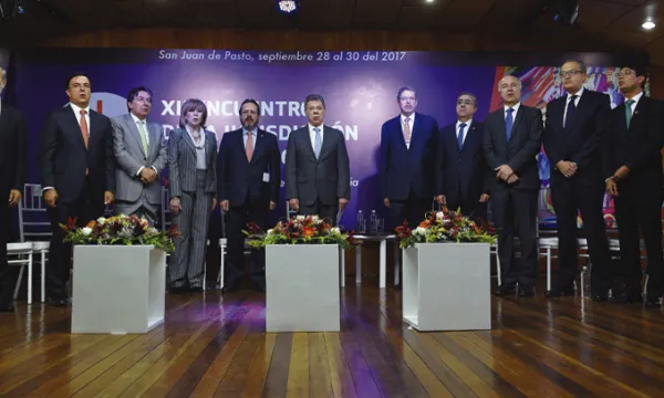 sociales-01476presidencia-1509241606.jpg