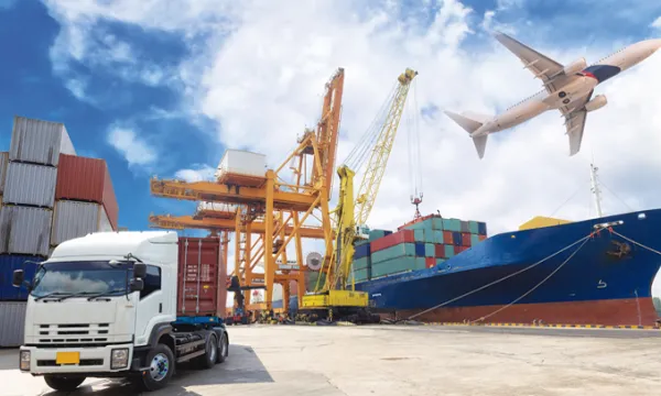 transporte-losgistica-serviciosbigstock-1509241592.jpg