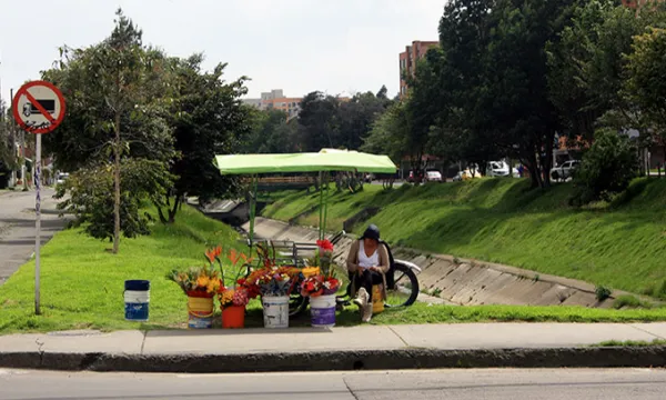 vendedor-ambulante-jose-patino-1509241764.jpg