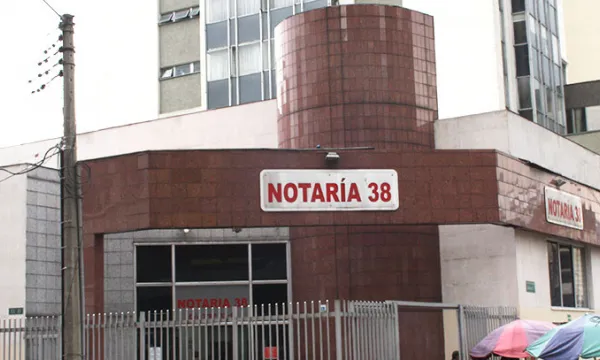 notaria-tramitejuanrivadeneira2.jpg