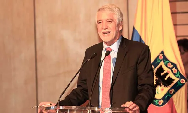 penalosa-alcalde-bogota.jpg