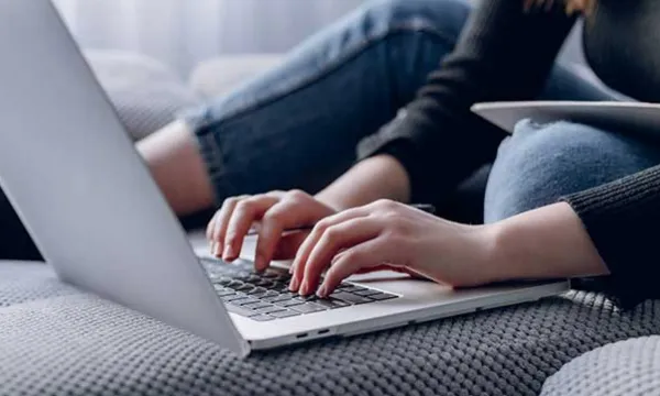 tramites-internet-computadorafreepik.jpg