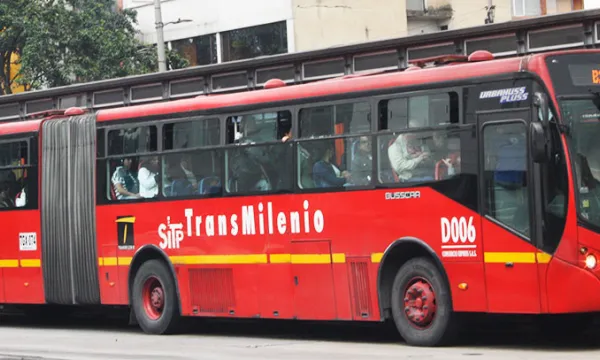 transmilenio-bogotajuan-rivadeneira.jpg