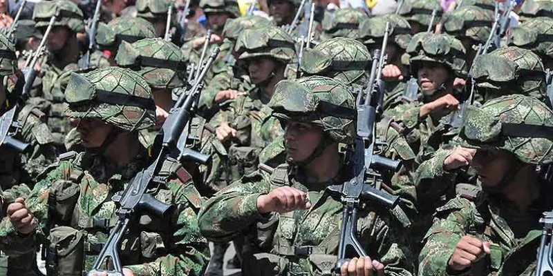 Decreto para restablecer el orden público con asistencia militar genera polémica (Fuerzas Militares)