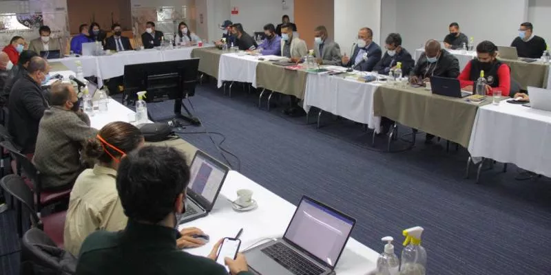 Gobierno y organizaciones sindicales logran acuerdo salarial para empleados públicos