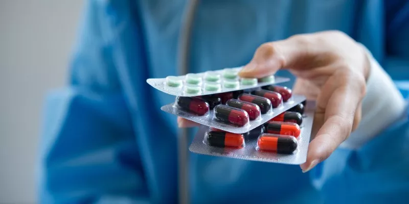 Incluyen 83 nuevos medicamentos en lista de control de precios (Freepik)