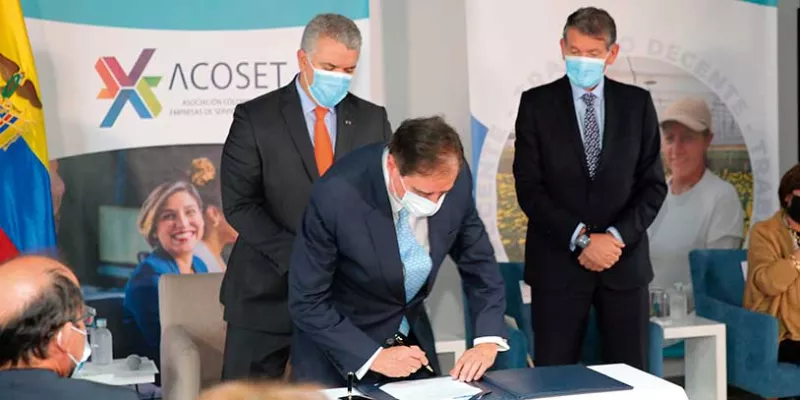 Gobierno y Acoset firman pacto de trabajo decente (Archivo particular)
