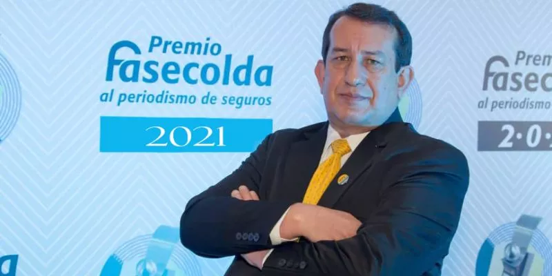 ÁMBITO JURÍDICO y Argón, premio Fasecolda en la modalidad caricatura (Fasecolda)