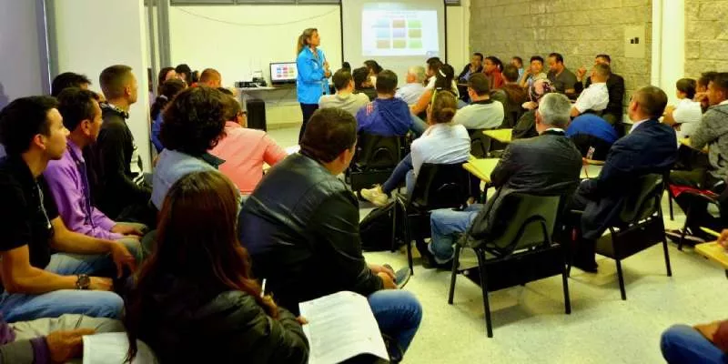 Instructor en normas de transporte, tránsito y seguridad vial deberá acreditar título de técnico profesional (Alcaldía)