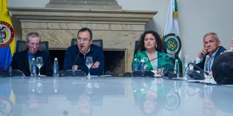 El futuro de la reforma a la salud se decidirá con cada congresista (TW Angelica Lozano)