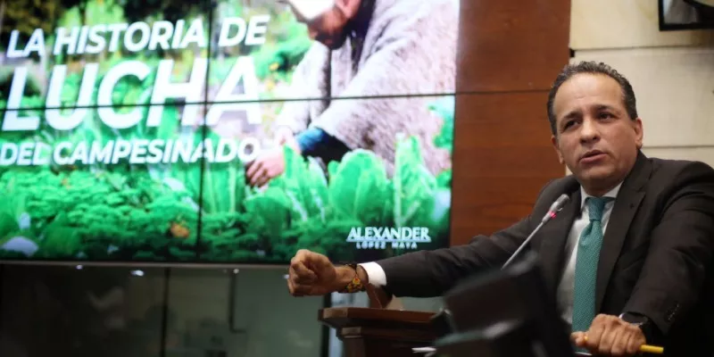 alexander_lopez_campesinado_plenaria (tw_senado)