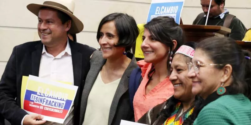 prohibicion_fracking_senado_23 (TW_senado)