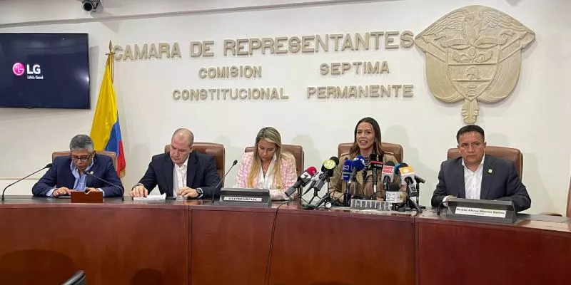 Radicada la ponencia de la reforma laboral (TW Mafe Carrascal)