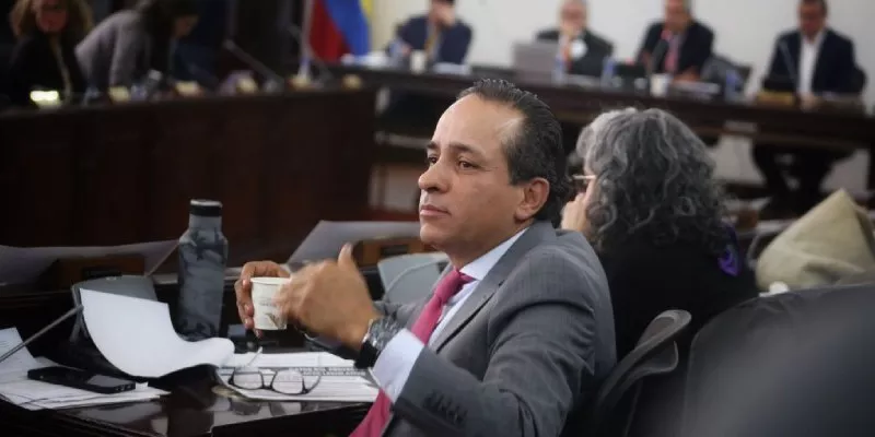 Disputa en el Pacto Histórico por la Presidencia del Senado (TW Senado)