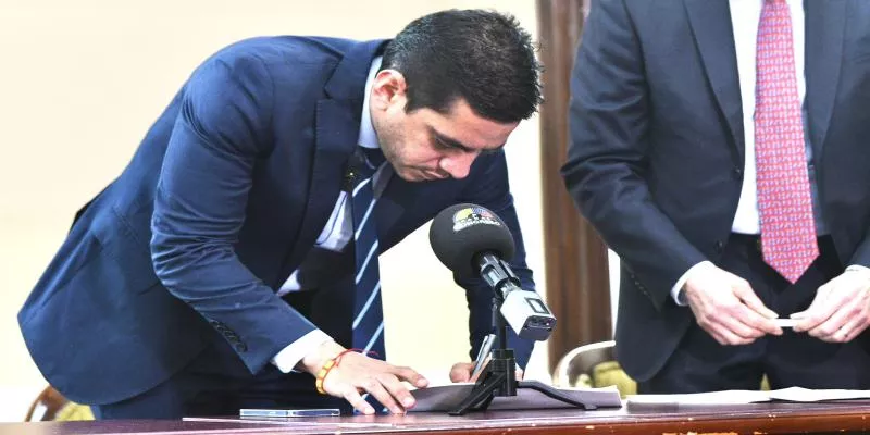 Radican proyecto para establecer pago electrónico de peajes en el país (Alex Flórez)