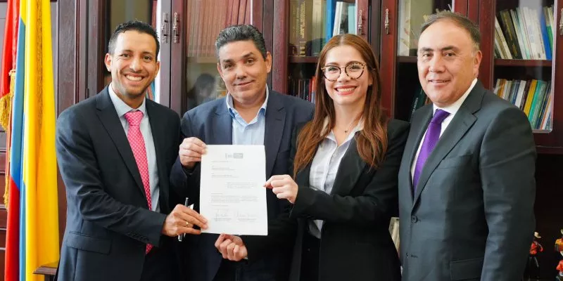 radicacion-estudiemos-congresistas (prensa-juvinao)