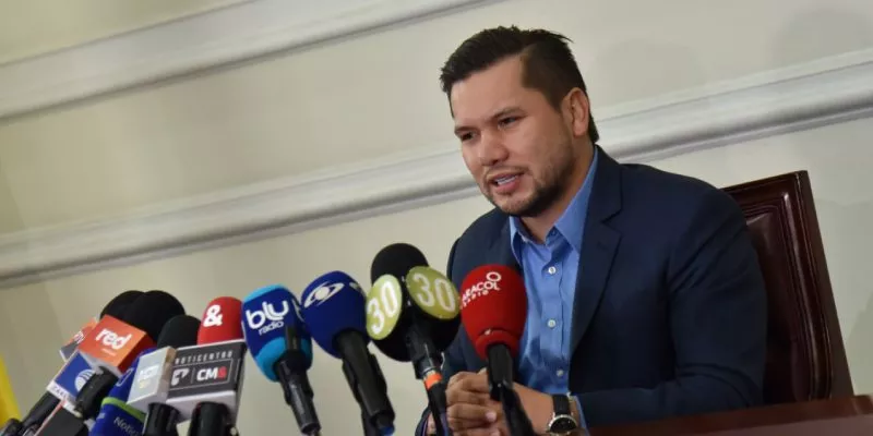 andres-calle-rueda-prensa (camara)