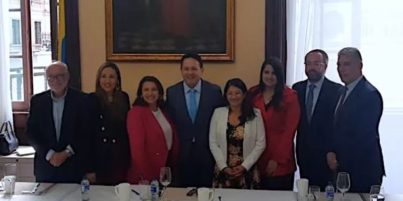 com-legal-entides-control-23