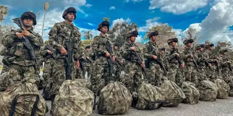 Radican ponencia para acto legislativo que establecería la Mesada 14 (Ejército)