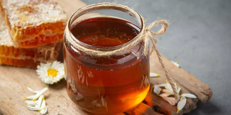Proyecto prevé los requisitos que debe cumplir la miel de abejas para consumo humano (Freepik)