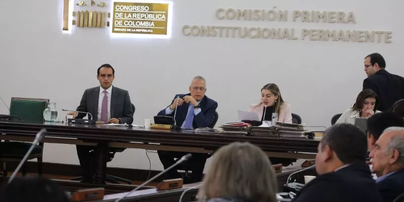 Fortalecimiento de la autonomía de los departamentos, distritos y municipios pasa a segundo debate (Senado)