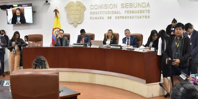 A último debate iniciativa que garantiza la protección a mujeres cabeza de hogar (Cámara)