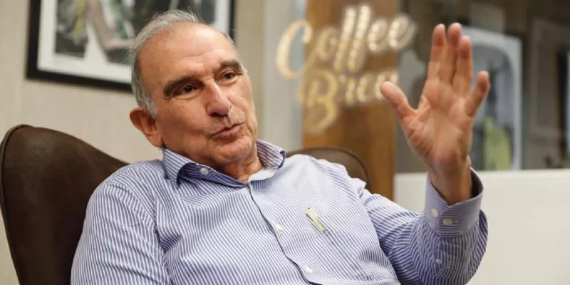 La crisis de salud y la reforma que se tramita deben verse de forma separada: Humberto de la Calle (TW Humberto de la Calle)